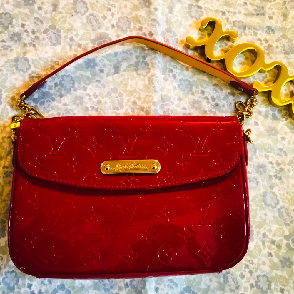 😍LOUIS VUITTON VERNIS RODEO DRIVE CLUTCH